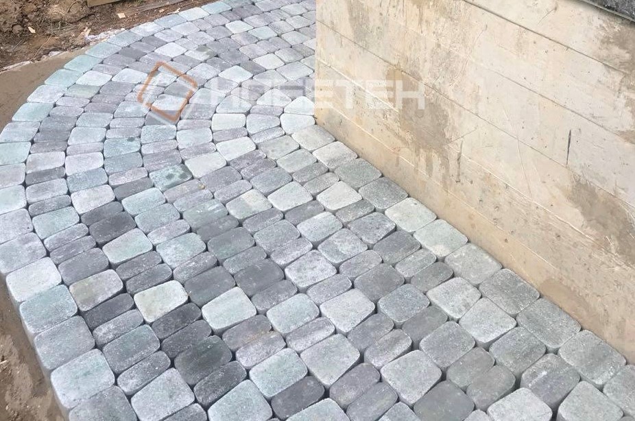 БЛАГОУСТРОЙСТВО ОТМОСТКИ ДОМА